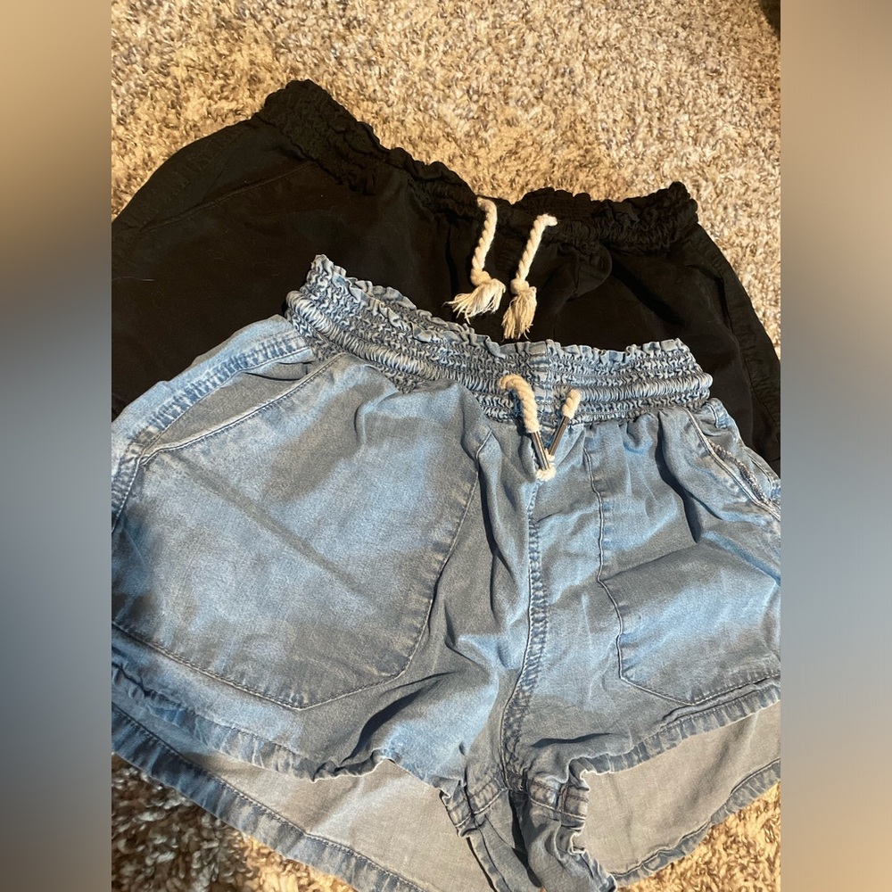 Set of 2 Pairs of Shorts